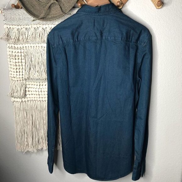 Calvin Klein Dark Wash Denim Button-Front Shirt M - Picture 2 of 5